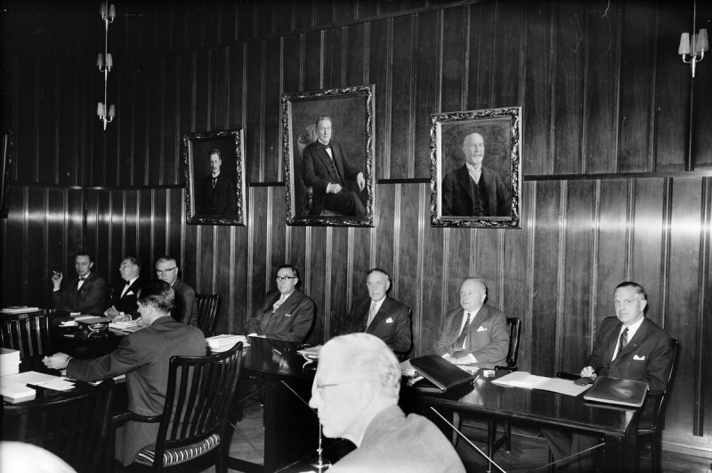 Fil:Møte i Norsk Arbeidsgiverforening - foto råger wilhelm.jpg